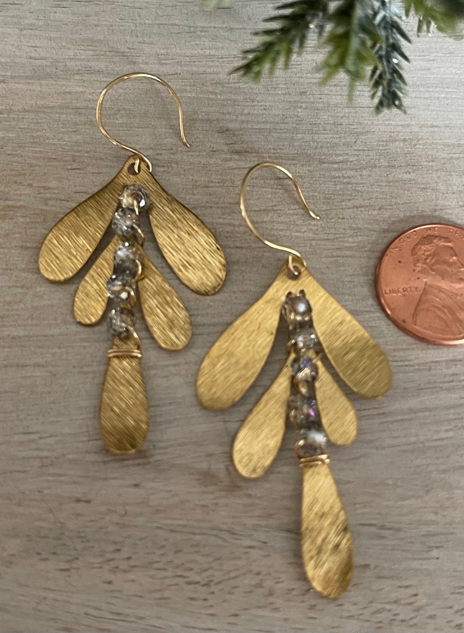 Brass and Glass leaf Earrings E-05