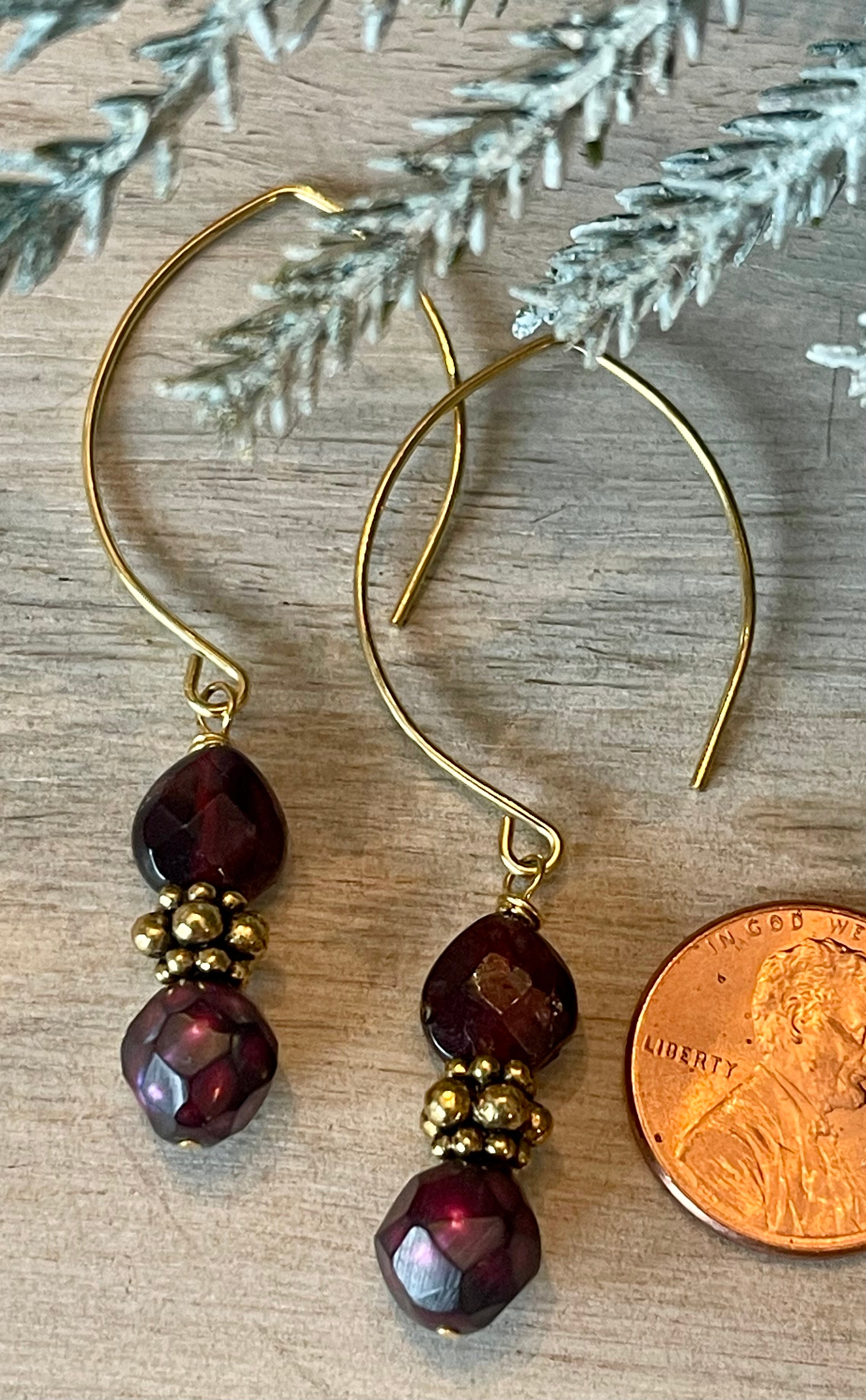 Faceted Cranberry freshwater Pearl and Garnet Earrings  E-12